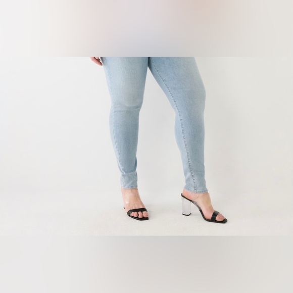 TRUE RELIGION SUPER SKINNY PLUS SZ. 42 (24W+)JEANS JENNIE MID-RISE CURVY SKINNY - Picture 4 of 6